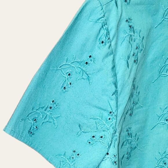 CJ BANKS Plus Size Teal/Green Short Sleeve Open Knit blouse. - Picture 5 of 15